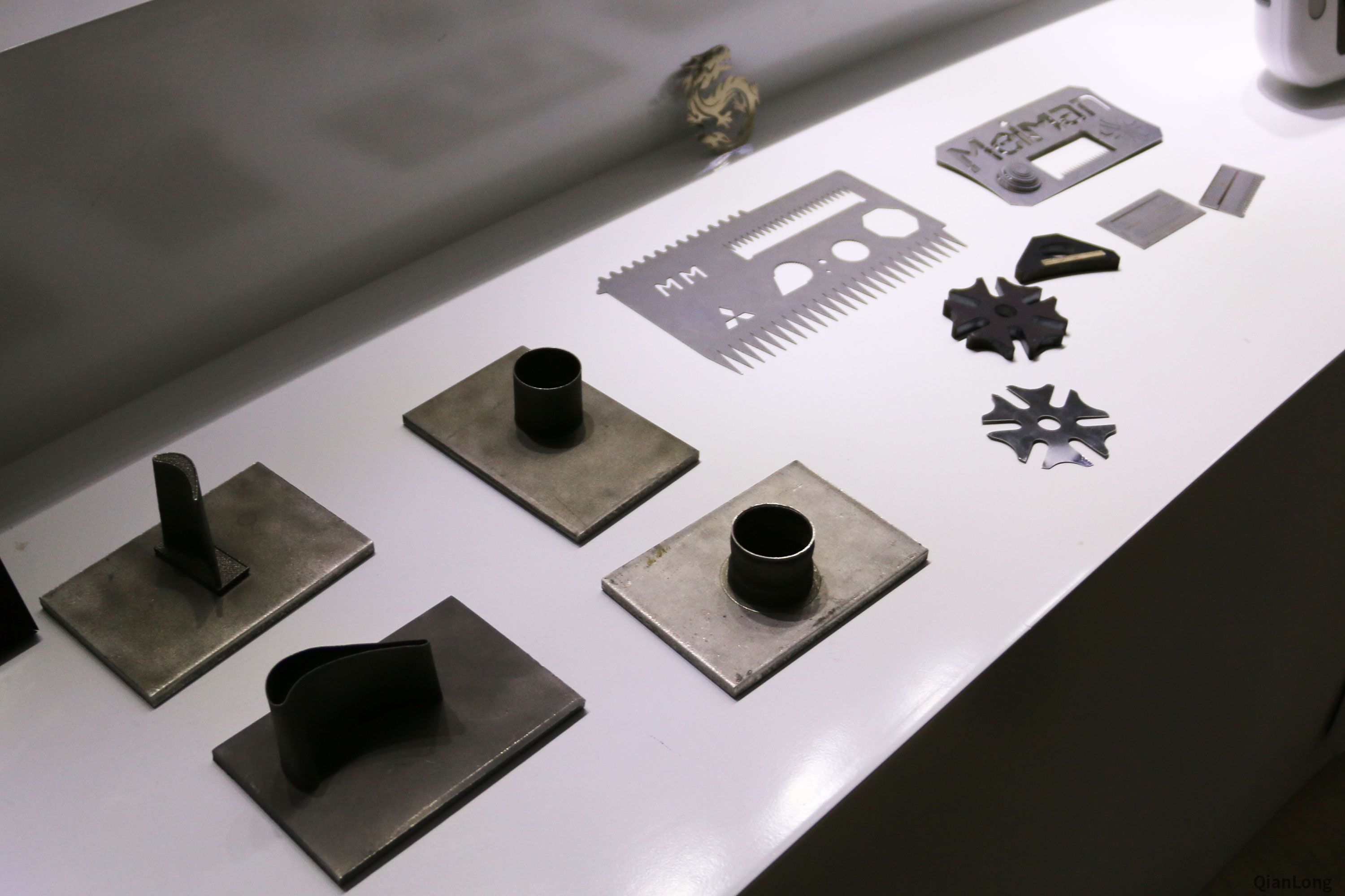 12.在西安光電所科技成果展示中心內展出的激光3D打印的成品，精度高，質量佳，應用廣泛。（千龍網軍事頻道記者 馬群 攝）