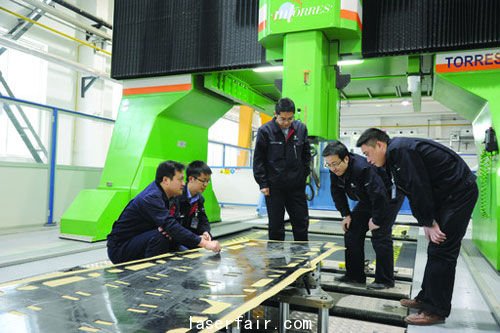 中航西飛引進數控激光刻型機用于原型機研制